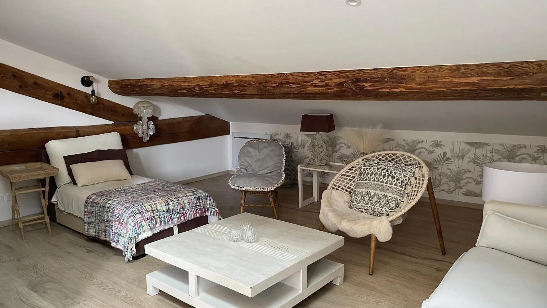 Apartment Appartement Atypique Centre Village Rillieux-la-Pape